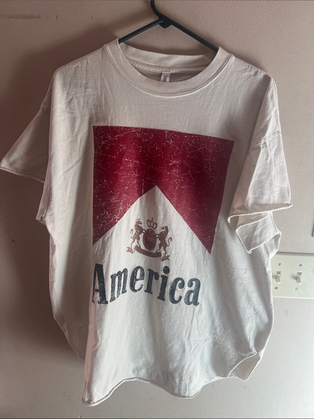 PEBBY FOREVEE OVERSIZED MARLBORO AMERICA RAW EDGE SIDE SLIT TEE SIZE XL